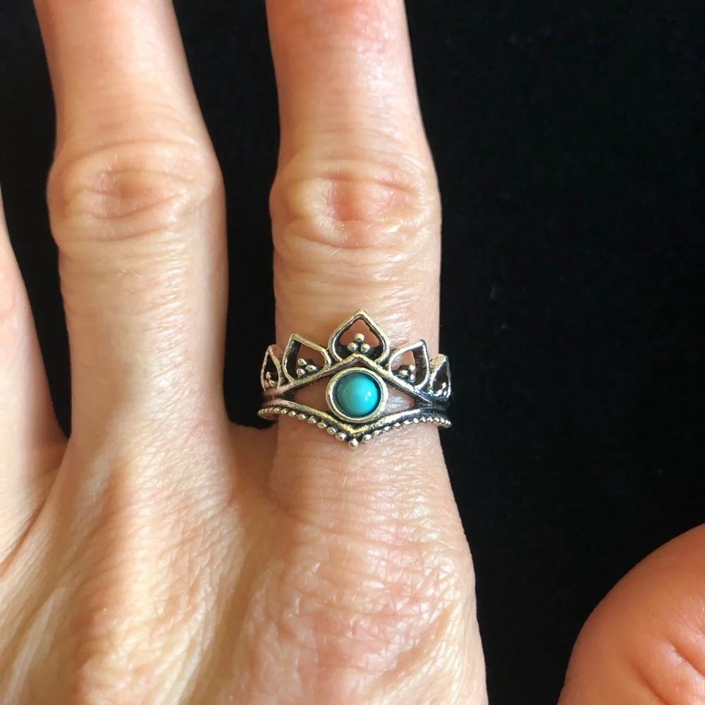 Silver Tone Crown Shaped Blue Stone Ring